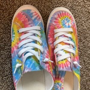 Tie dye slip on sneakers size 10